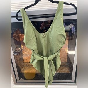 Women’s Army Green one Piece HalterXL Shade & Shore Bathing Suite